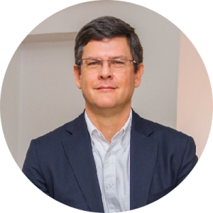 roberto de la vega buro business school guatemala